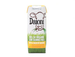 Organic Banana Flavoured Milk Drink, Daioni (250ml)