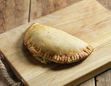 organic mature cheddar and vegetable pasty