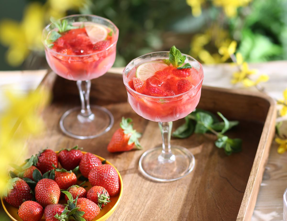 Strawberry Gin & Tonic