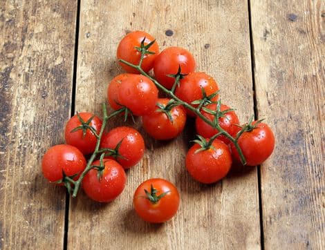 English Cherry Vine Tomatoes