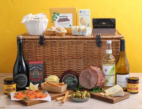The Festive Favourites Food Hamper