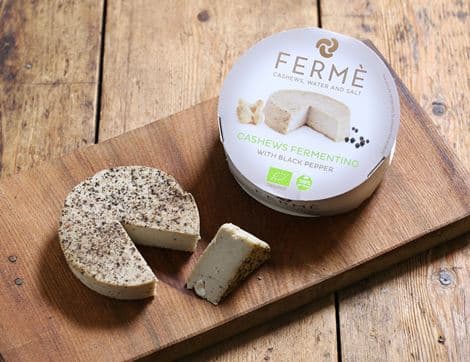 Ferme Cashew Fermentino with Black Pepper