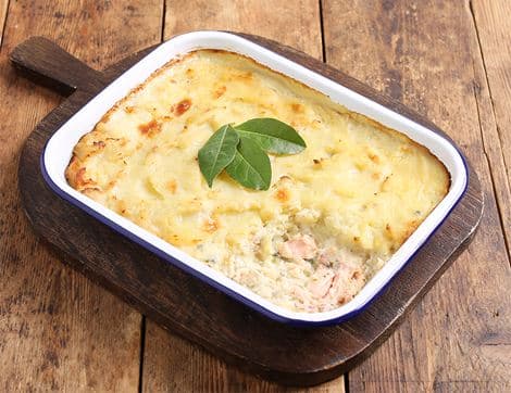 Luxury Fish Pie in Enamel Tray, Non-Organic