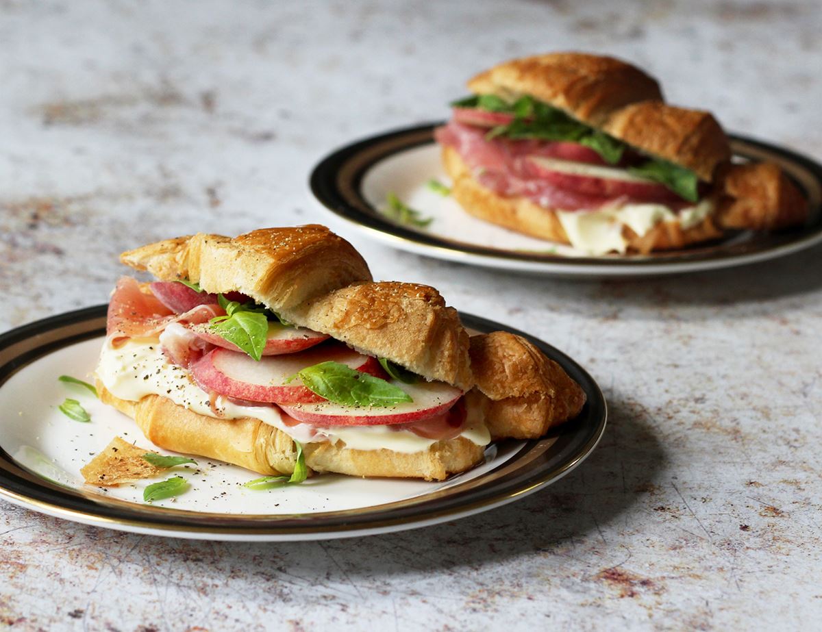 Peach, Proscuitto & Basil Croissant