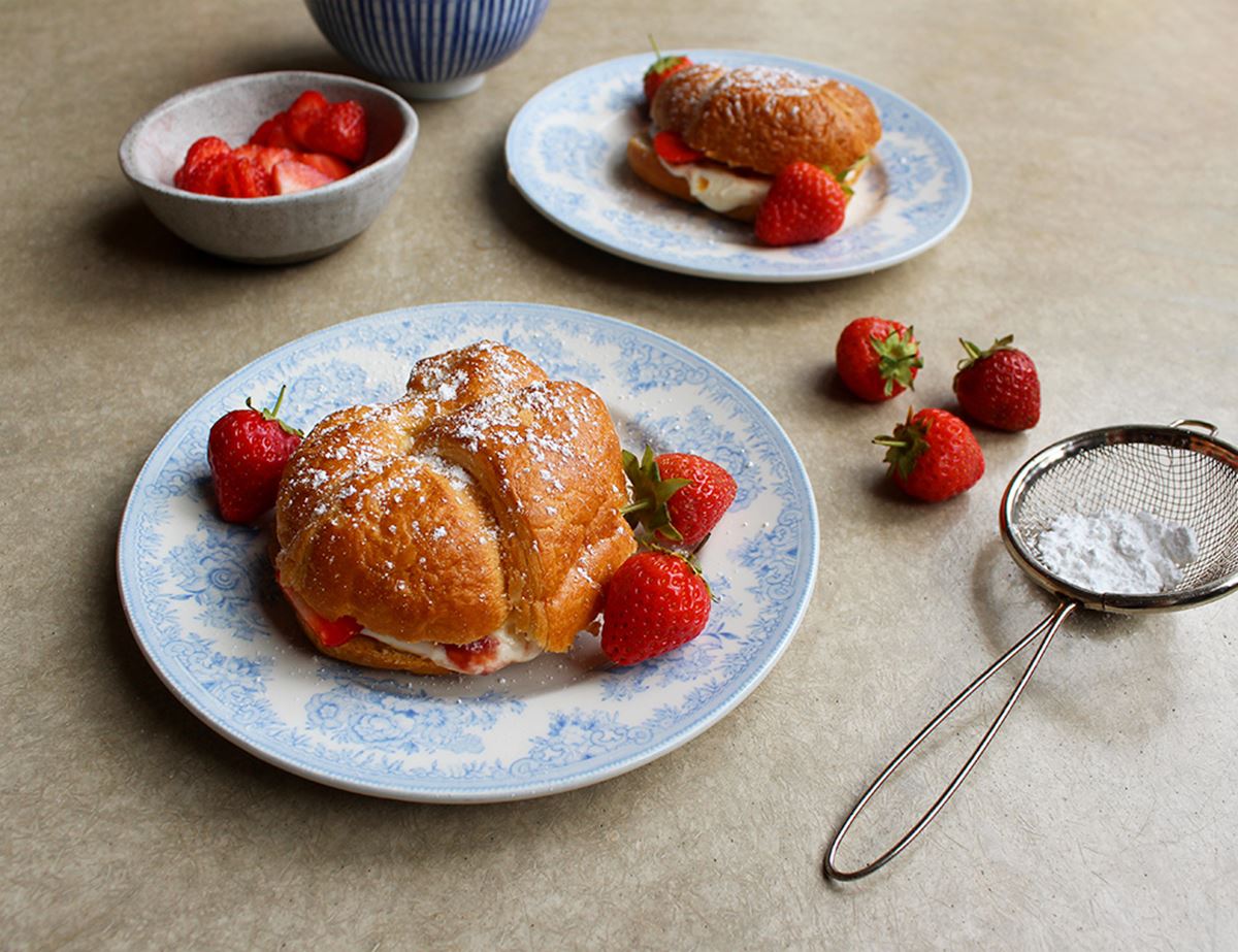 Strawberry & Creme Fraiche Croissant