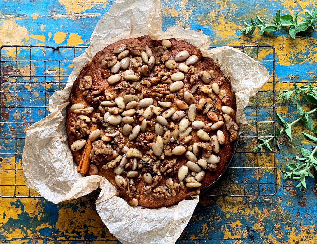 Honey and Nut Cake