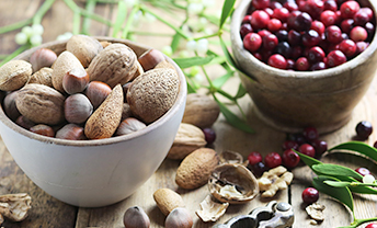 Discover our fresh, organic cranberries and festive nuts