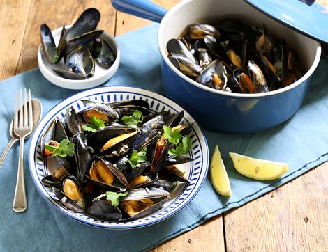 Rope Grown Mussels, Organic, Fowey Shellfish (1kg)