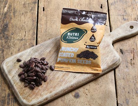 Crunchy Dark Chocolate Coated Pumpkin Seeds, Organic, Nutrilicious (30g)