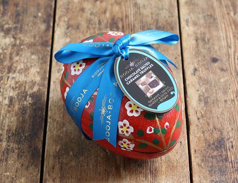 Salted Caramel Truffles in Large Decorative Egg, Organic, Booja Booja (138g)