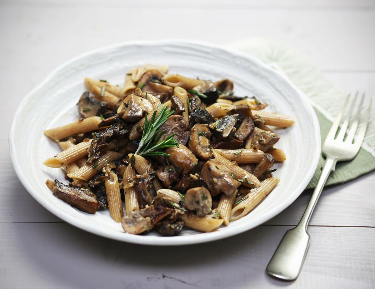 Penne with Garlicky Mushroom Sauce