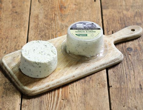 Sussex Slipcote Garlic & Herb Sheep's Cheese, Organic, High Weald Dairy (100g)
