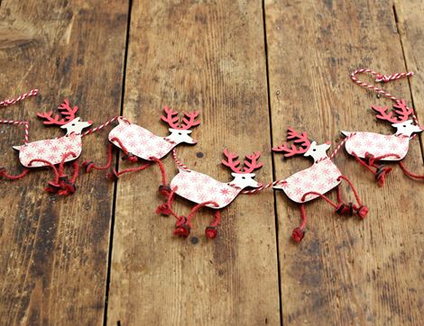 Wooden Reindeer Bunting Craft Kit, Artcuts