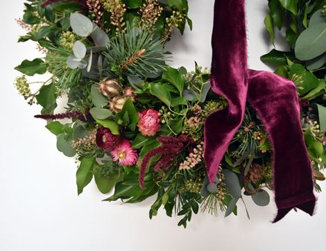 Luxury Traditional Christmas Wreath, Organic Blooms