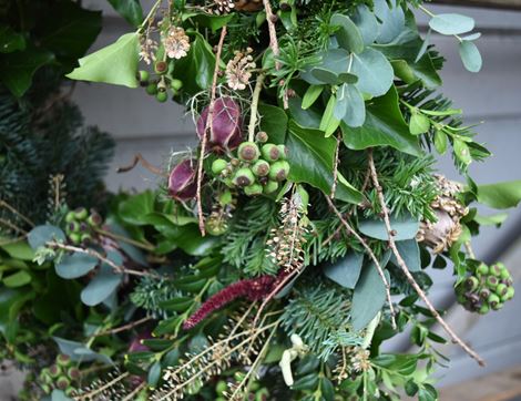 Luxury Traditional Christmas Wreath, Organic Blooms