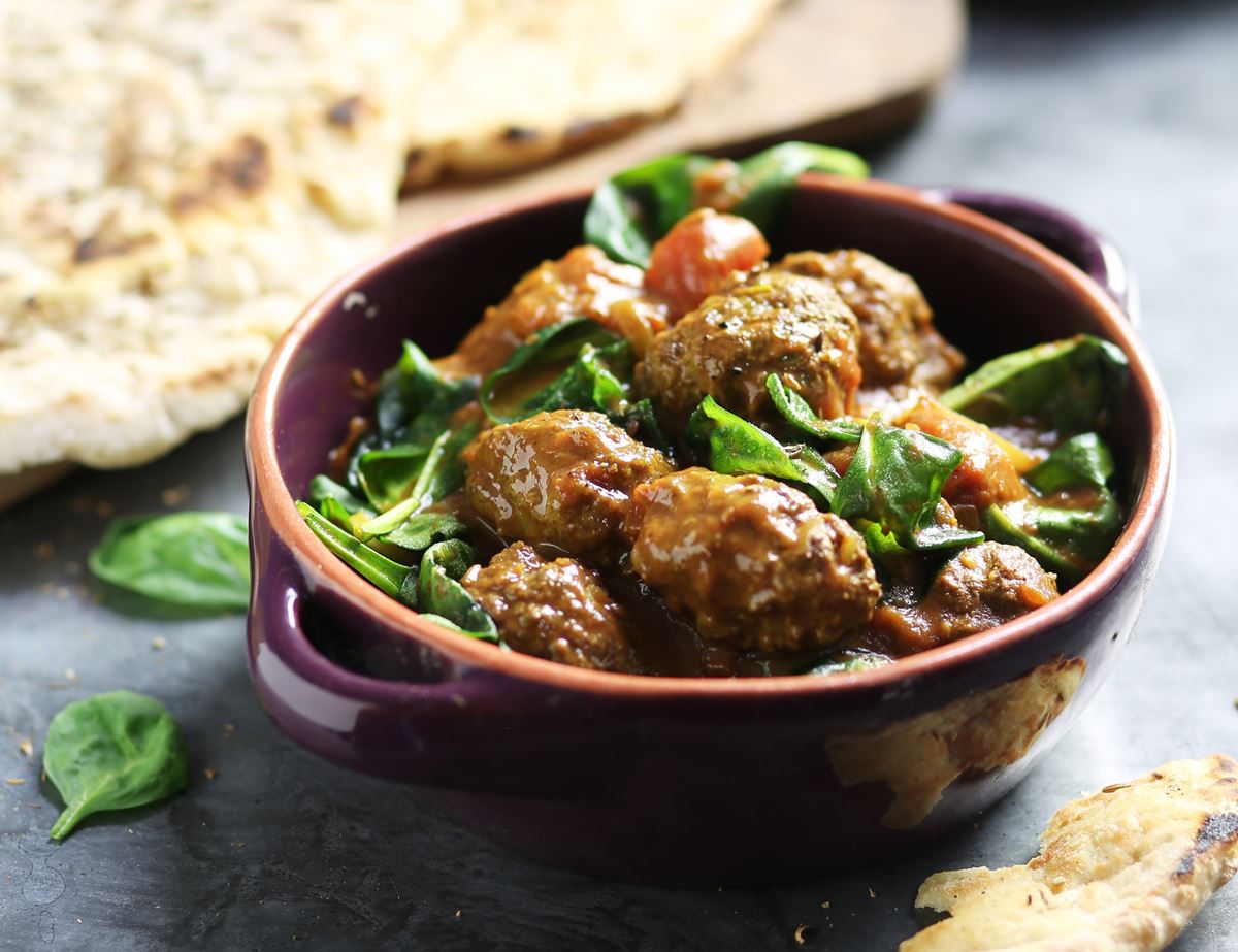 Venison Kofta Curry with Spiced Naan Breads