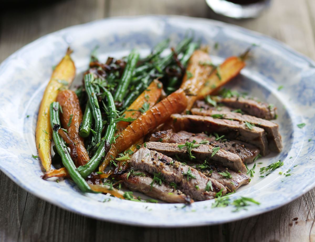 Minute Steaks with Balsamic Green Beans