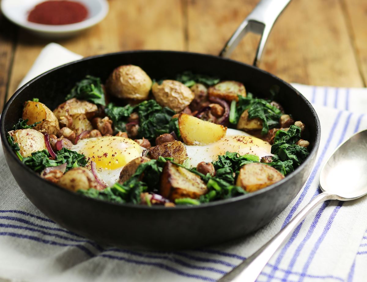 Borlotti Bean, Spinach & Duck Egg Pan Fry