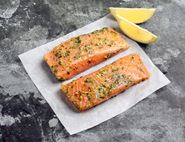 Salmon Fillets with Lemon, Garlic & Parsley, Land-Based Responsibly Farmed, Silverscale (260g)