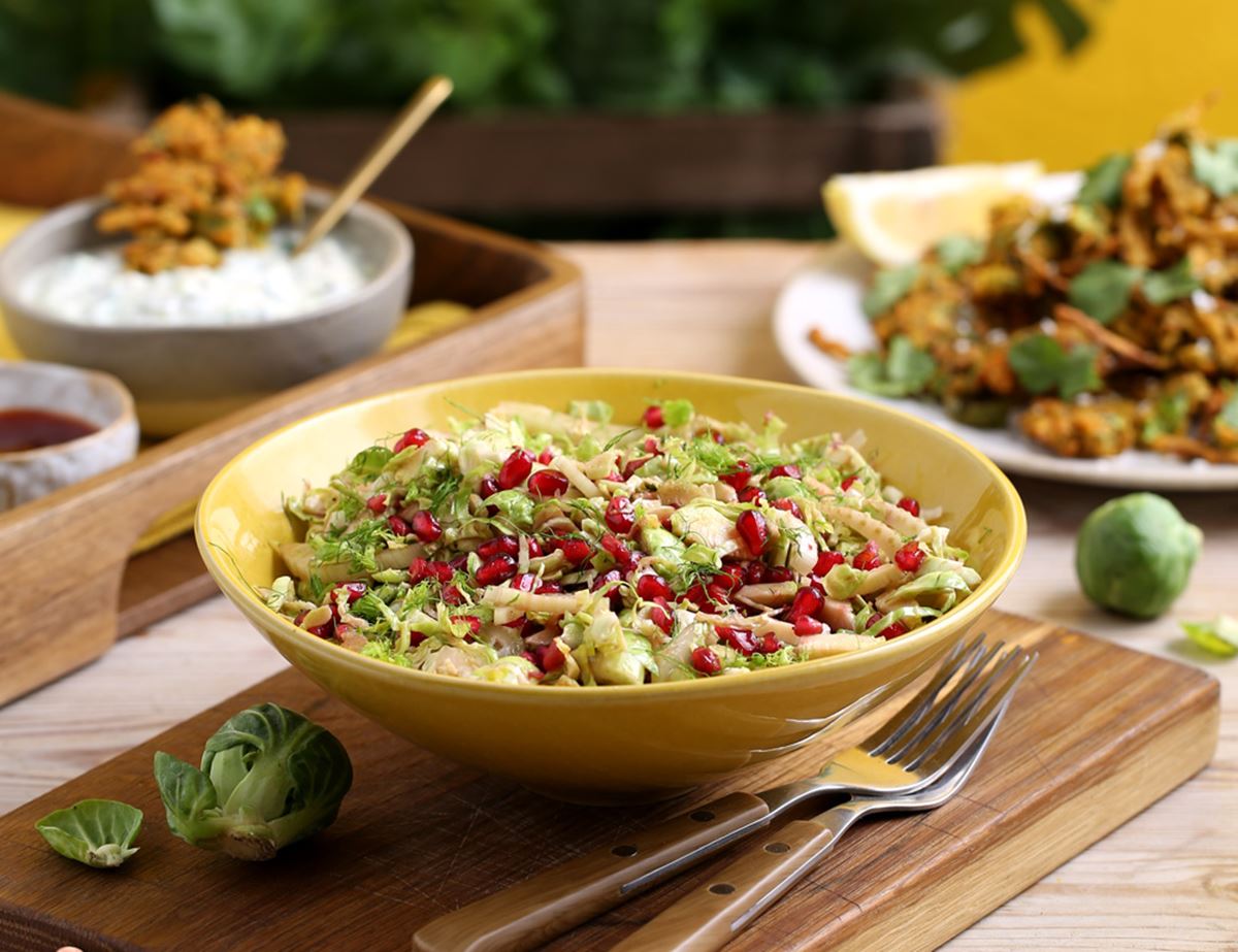 Crunchy Sprout, Fennel & Pomegranate Slaw