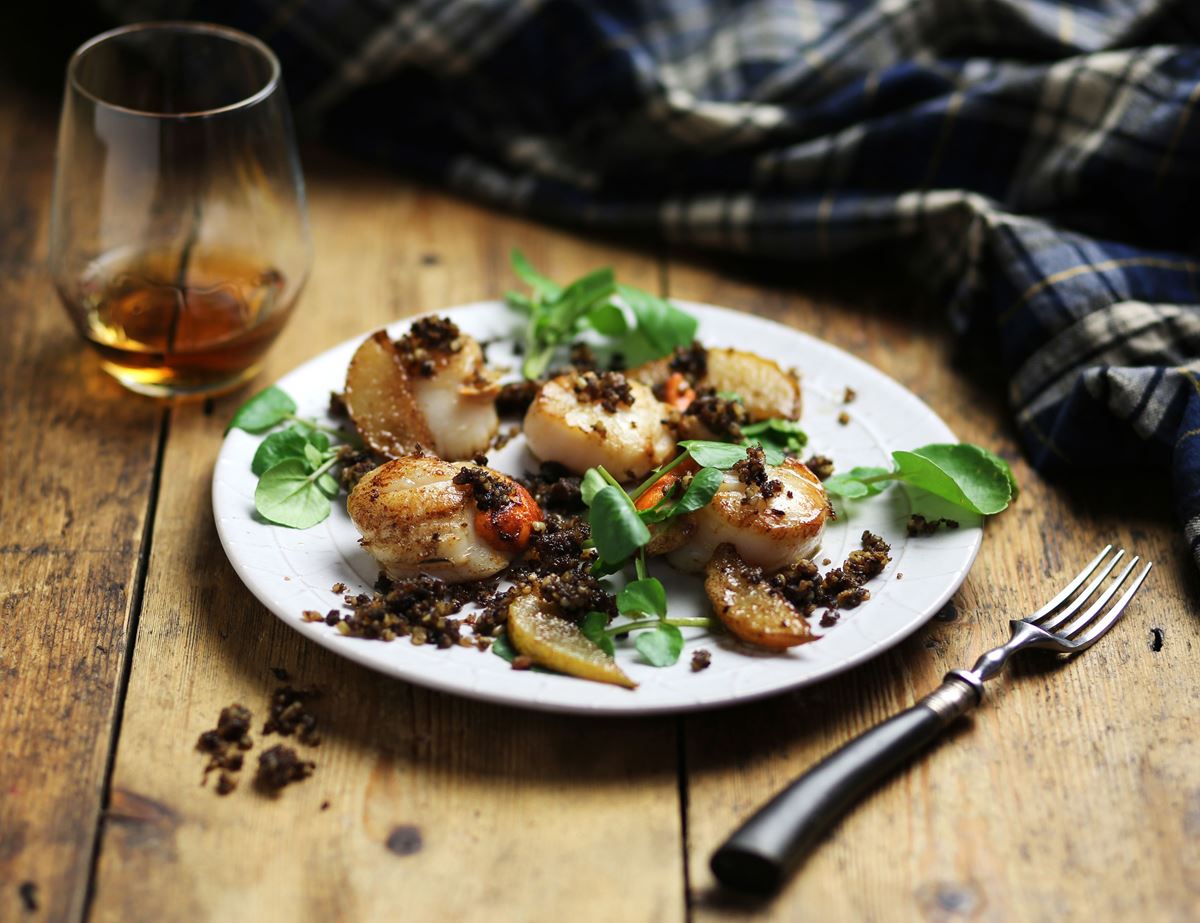 Pan-Fried Scallops with Haggis & Pears