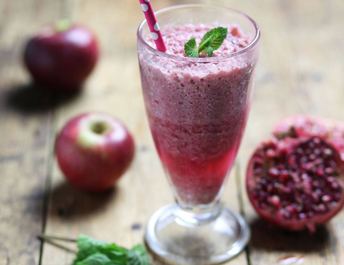 Pomegranate, Mint & Maple Smoothie