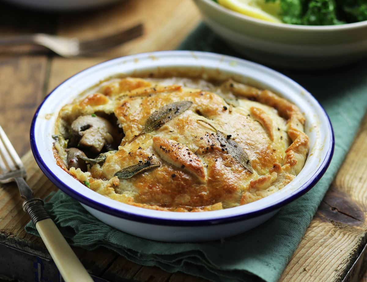 Cheesy Leek & Mushroom Pie