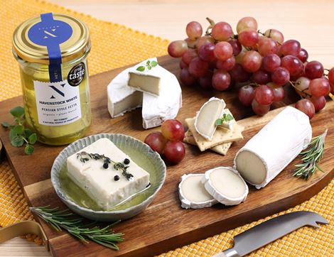 Easter Vegan Cheese Selection, Organic (460g)
