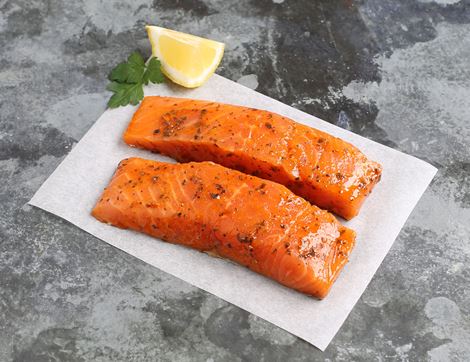 Salmon Fillets with Tomato & Basil, Land-Based Responsibly Farmed, Silverscale (260g)