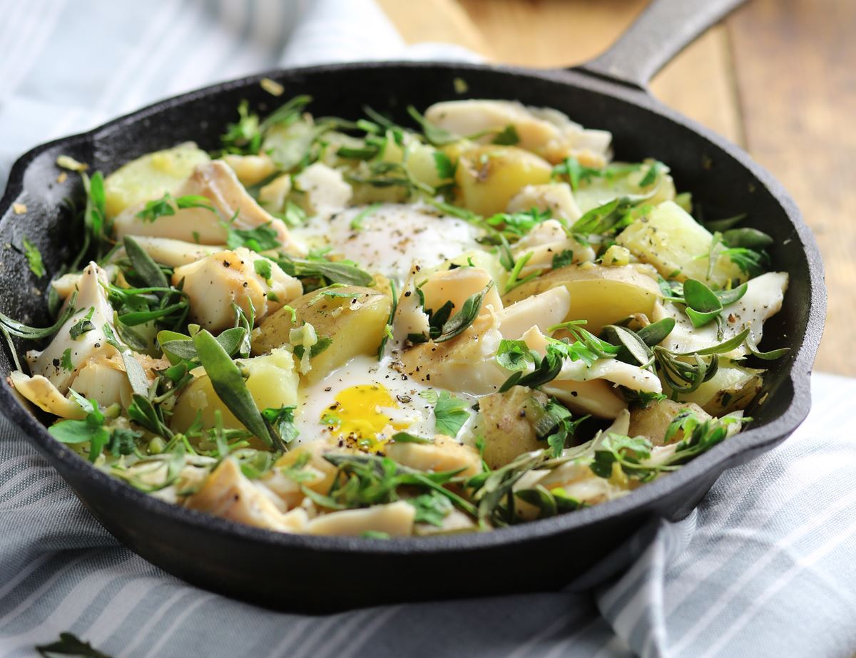 Smoked Haddock, Sea Purslane & Potato Hash