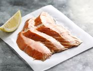 Flaky Roast Smoked Salmon, Sliced, Organic (120g)