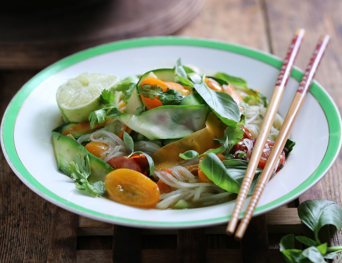 Speedy Heirloom Tomato Tom Yum Noodle Soup