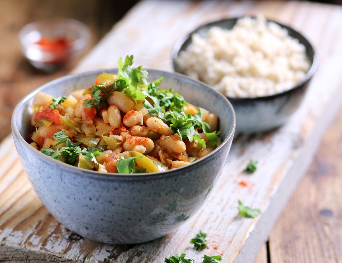 White Bean Chilli with Smoky Spices