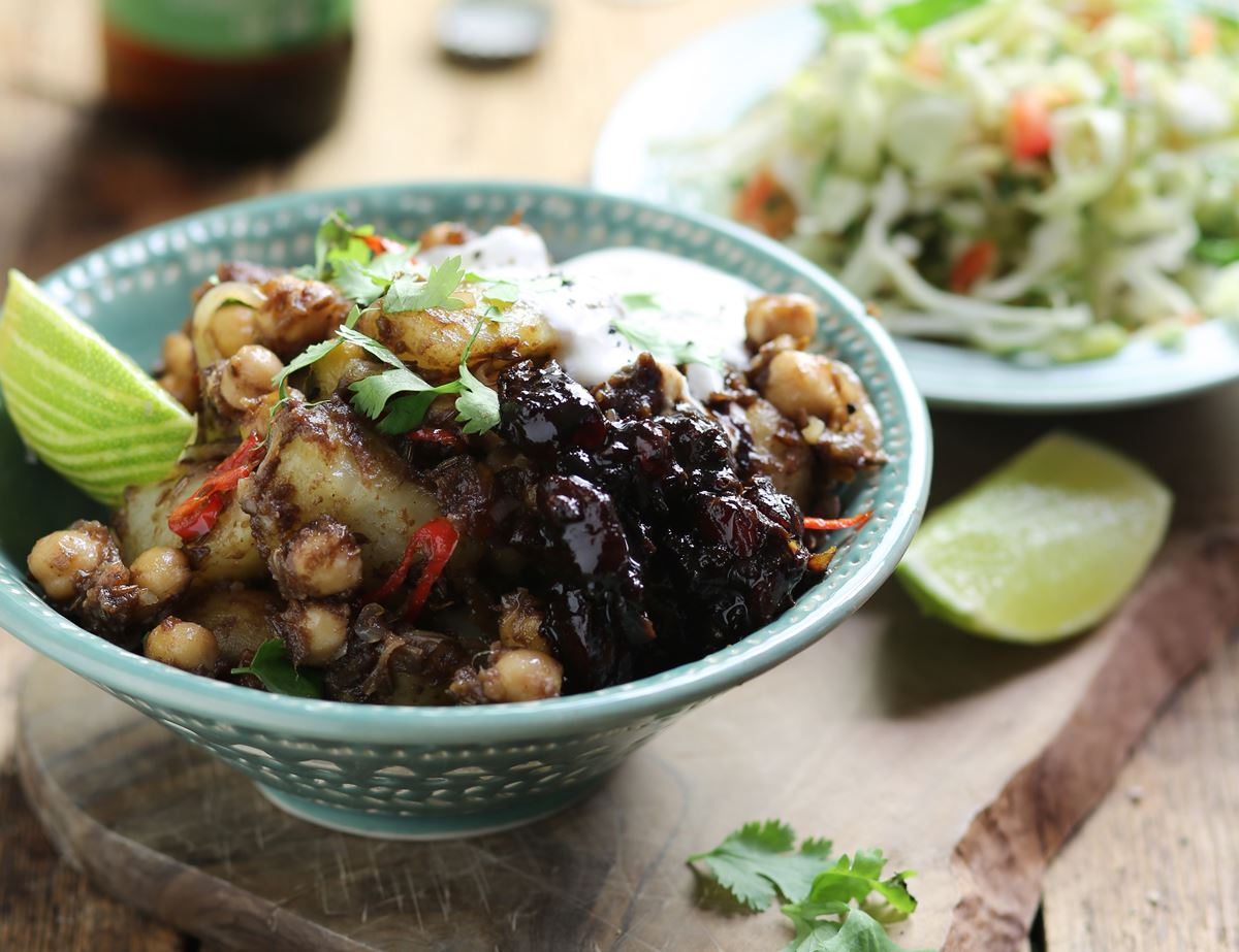 Golden Potato & Chickpea Chaat with Date & Tamarind Chutney