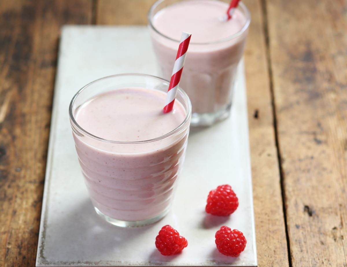 Peanut Butter & Raspberry Jelly Smoothie