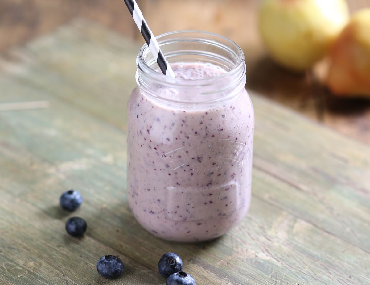 Pear & Blueberry Thickie Smoothie