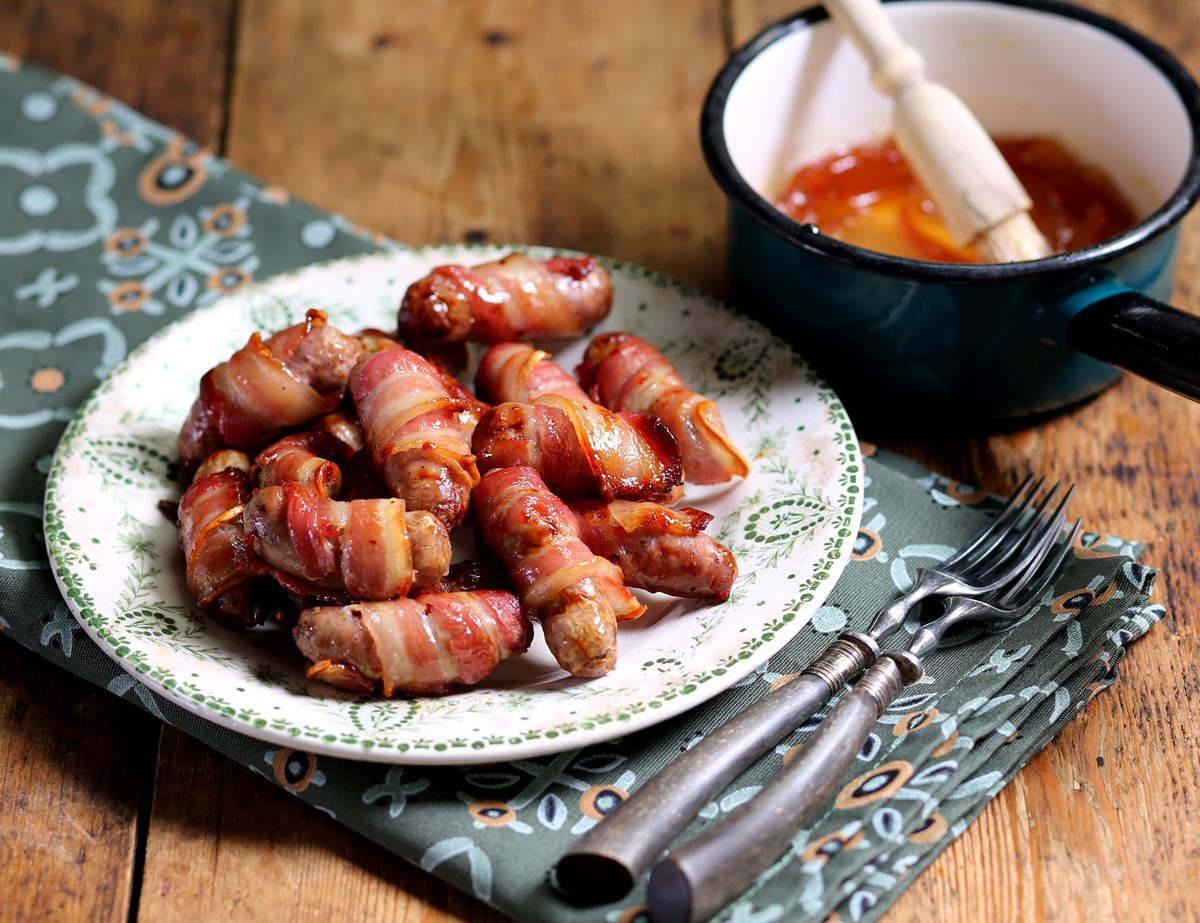 Sticky Marmalade Pigs in Blankets