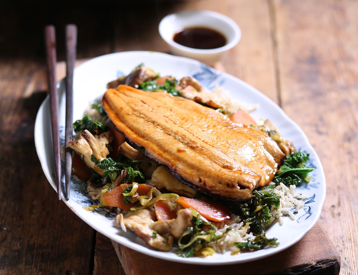 Grilled Trout with Ponzu Dressing & Stir-Fried Veg