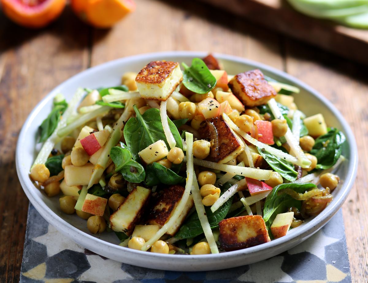 Halloumi, Spiced Chickpea, Kohlrabi & Spinach Salad