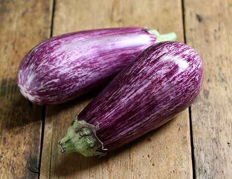 graffiti aubergine