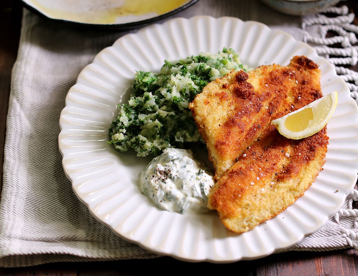 Golden Crumbed Plaice with Wild Garlic Yogurt & Mash