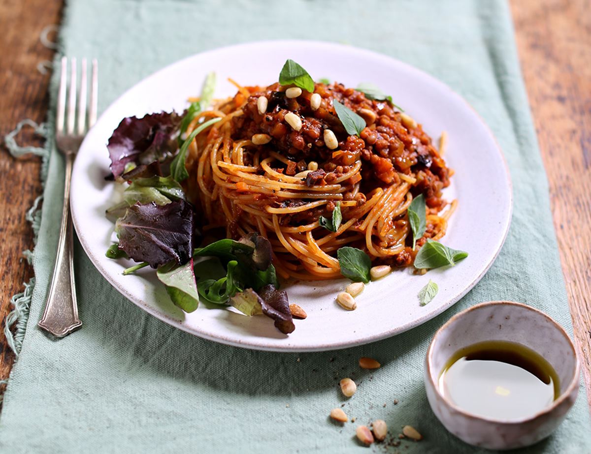 Spaghetti with Sun Dried Tomato & Lentil Bolognese