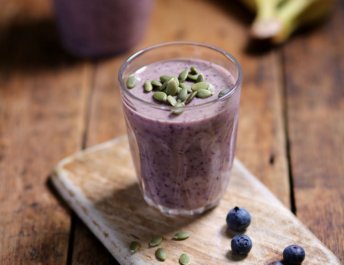 Blueberry, Banana & Pumpkin Seed Smoothie