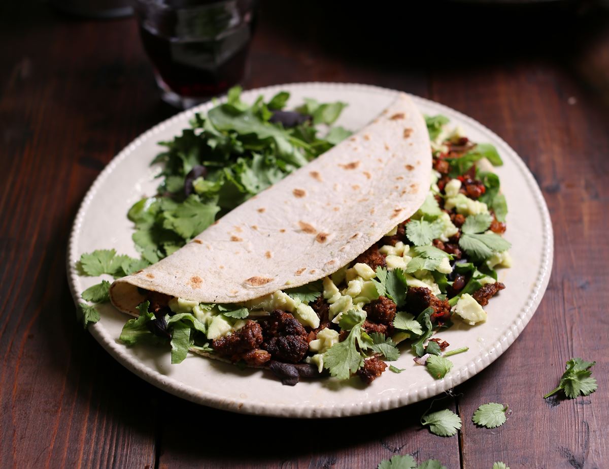 Spicy Beef & Avocado Wraps