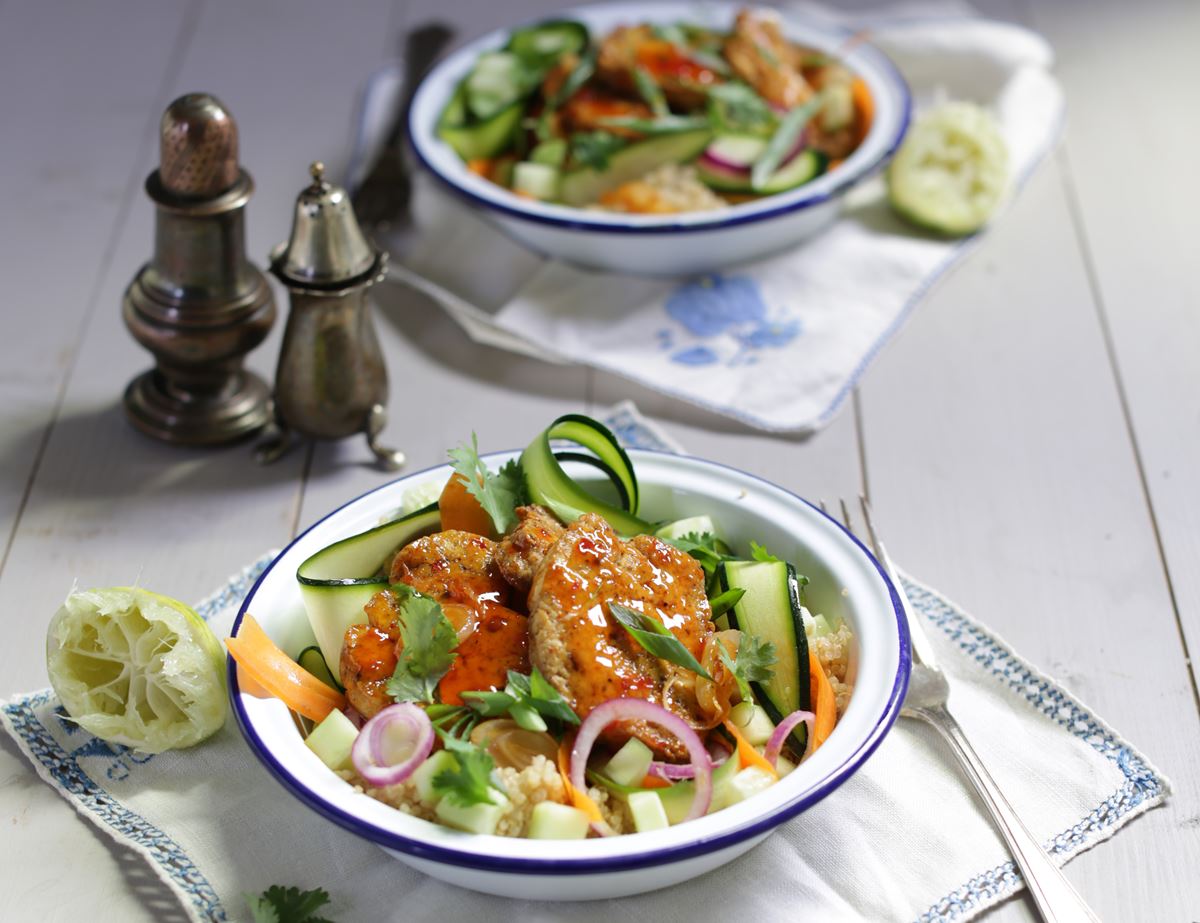 Quick Sweet Chilli Tofu & Quinoa Bowl