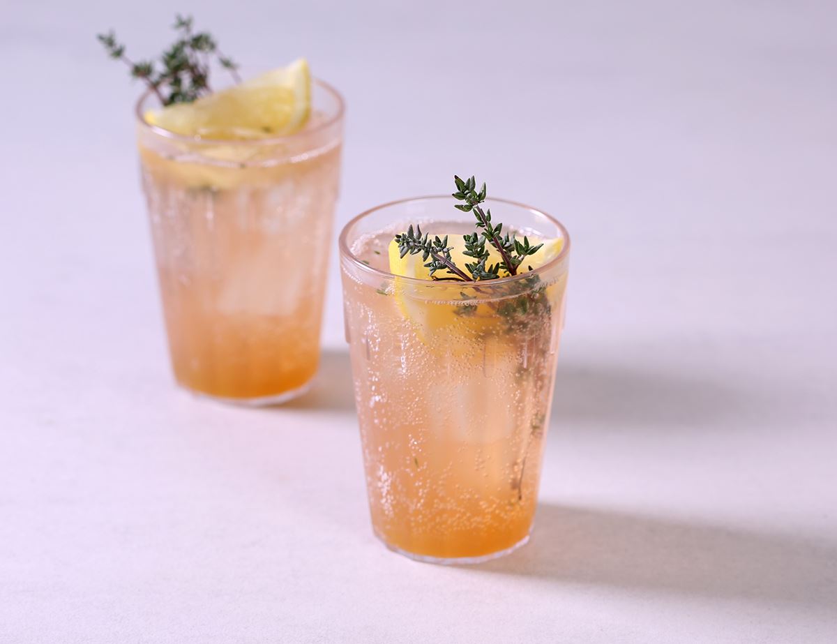 Ginger, Thyme & Elderflower Fizz