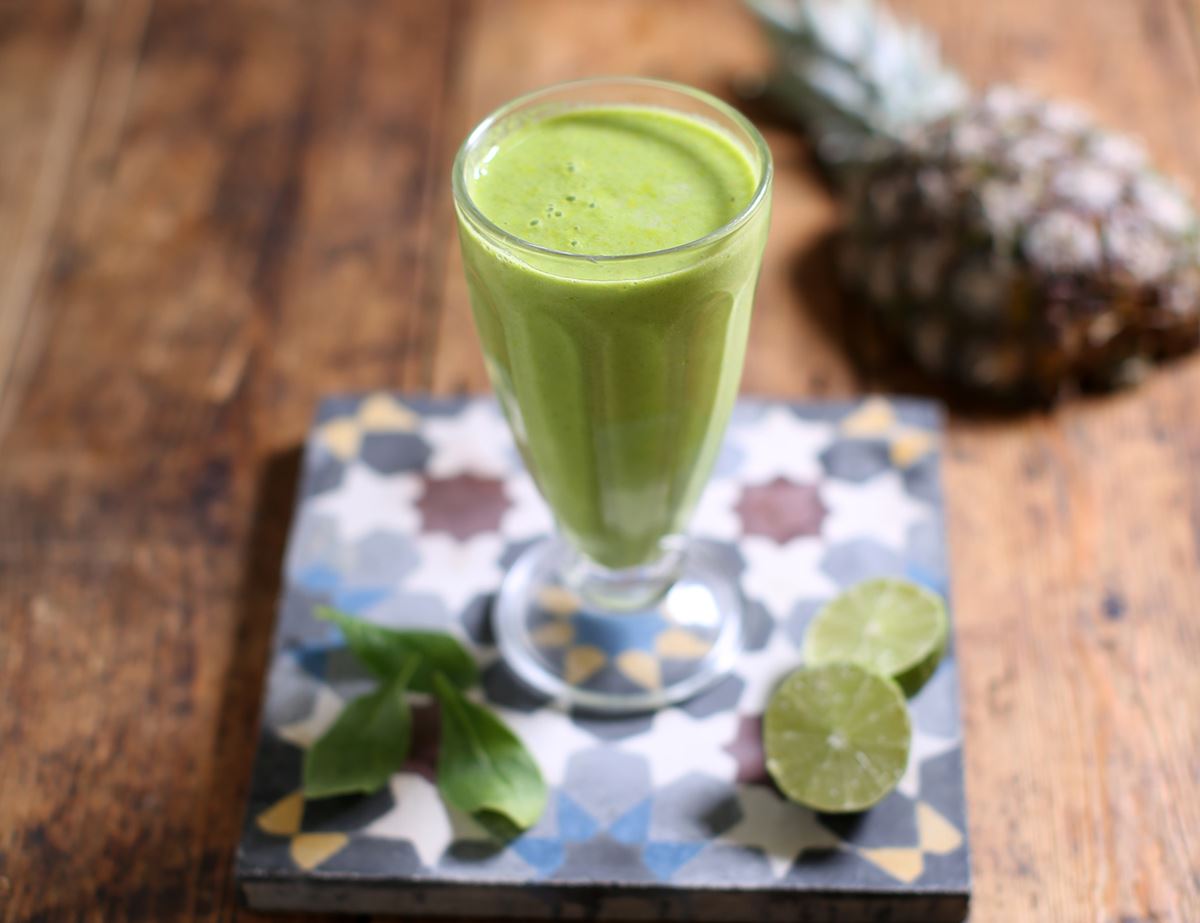 Pineapple, Turmeric & Lime Crush Smoothie