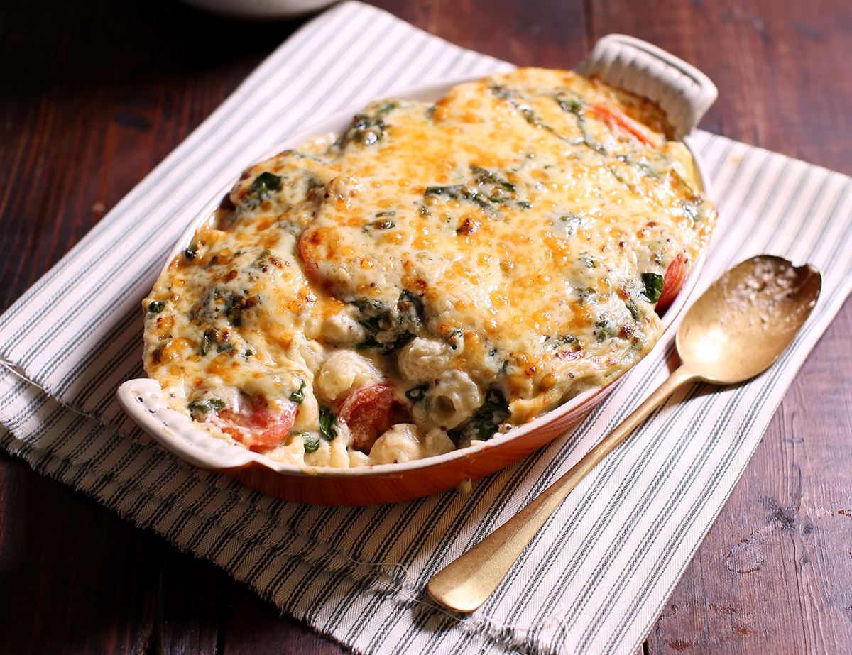 Cheddar & Tomato Pasta Gratin