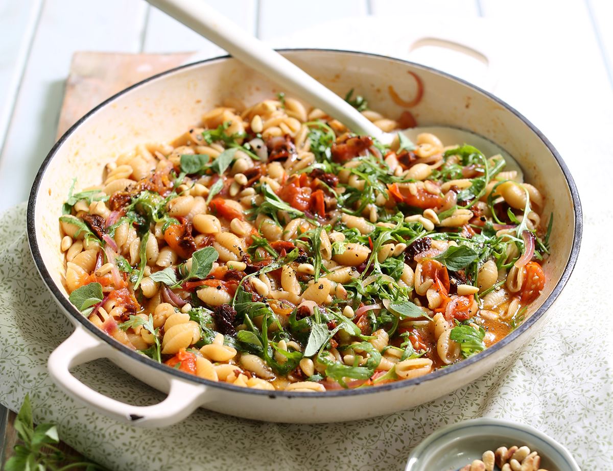 One Pot Sun Dried Tomato & Pine Nut Pasta