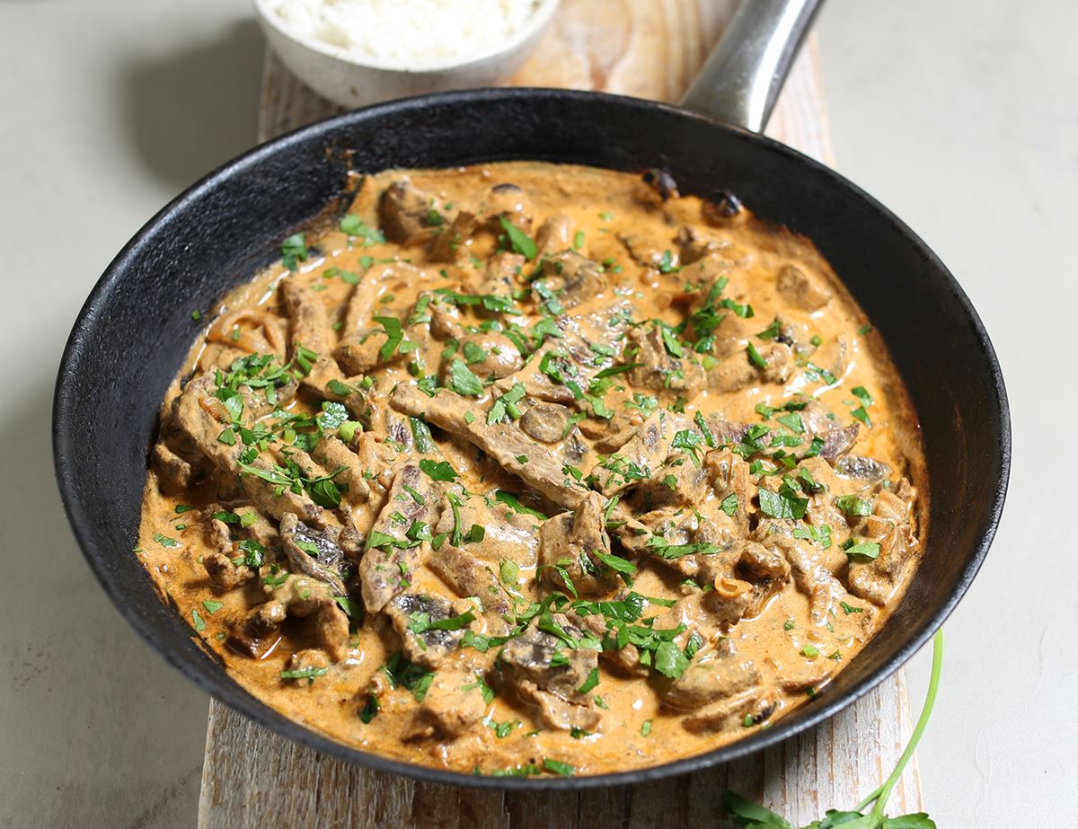 Creamy Beef Stroganoff & Rice